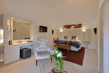 Val Du Charron Guest House & Wine Estate