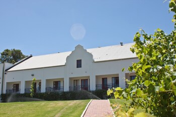 Val Du Charron Guest House & Wine Estate