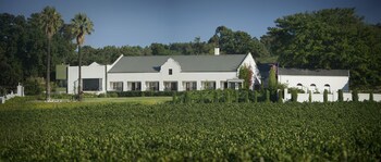 Val Du Charron Guest House & Wine Estate