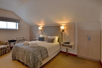 Val Du Charron Guest House & Wine Estate