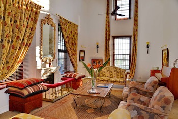 Val Du Charron Guest House & Wine Estate