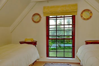 Val Du Charron Guest House & Wine Estate