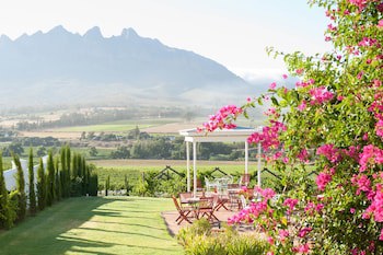 Val Du Charron Guest House & Wine Estate