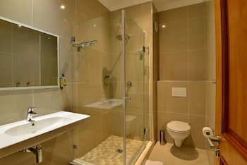 Val Du Charron Guest House & Wine Estate