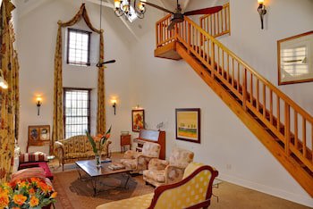 Val Du Charron Guest House & Wine Estate