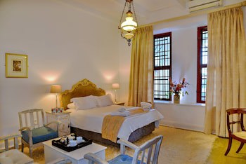 Val Du Charron Guest House & Wine Estate