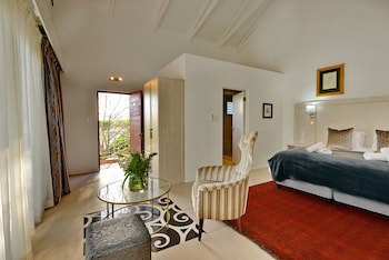 Val Du Charron Guest House & Wine Estate