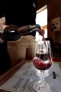Val Du Charron Guest House & Wine Estate
