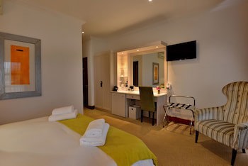 Val Du Charron Guest House & Wine Estate