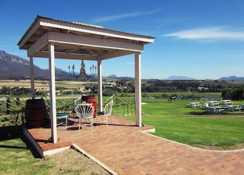 Val Du Charron Guest House & Wine Estate