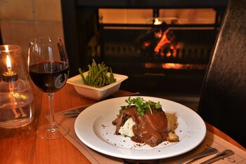 Val Du Charron Guest House & Wine Estate