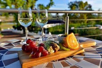 Val Du Charron Guest House & Wine Estate