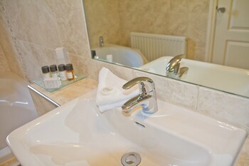 Borrowdale Gates Hotel
