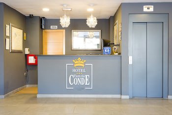 Hotel Familia Conde