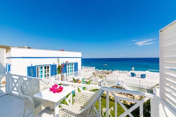 Hotel Mavi Beyaz fotoğrafı