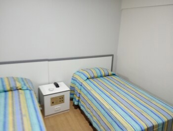 Carillon Plaza Hotel