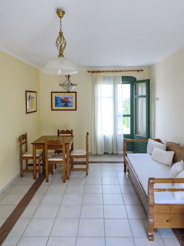 Kyveli Apartments galeri fotoğrafı