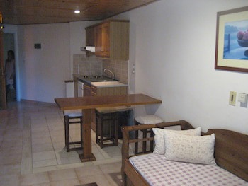 Kyveli Apartments galeri fotoğrafı
