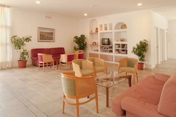 Alexandra Beach Hotel fotoğrafı