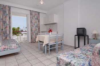 Alexandra Beach Hotel galeri fotoğrafı