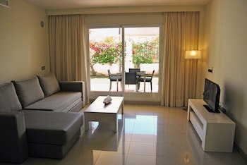 Apartamentos Cortijo Del Mar Resort