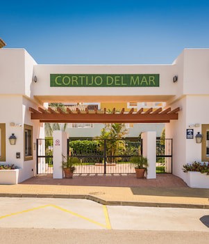 Apartamentos Cortijo Del Mar Resort