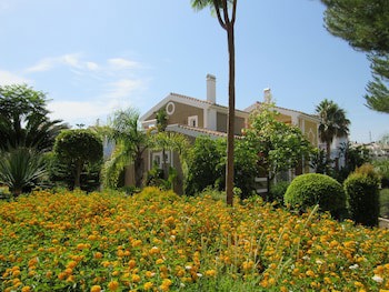 Apartamentos Cortijo Del Mar Resort