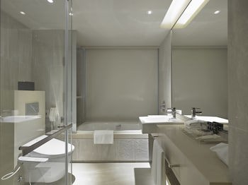 Gloria Residence