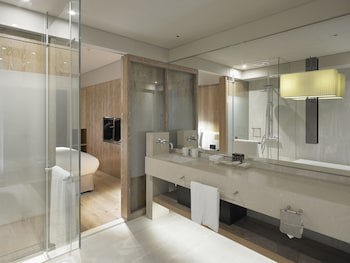 Gloria Residence