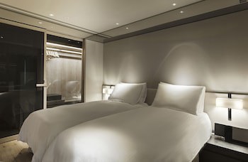 Gloria Residence