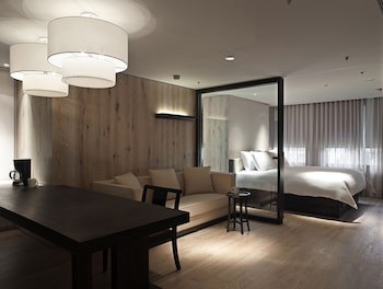 Gloria Residence