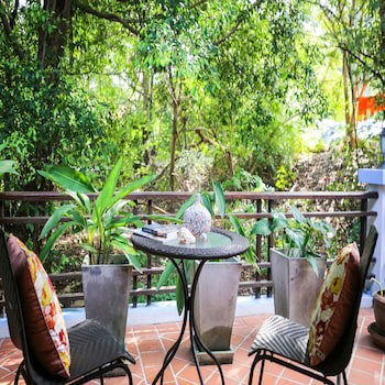 Banyan House Samui Bed And Breakfast (Adult Only)