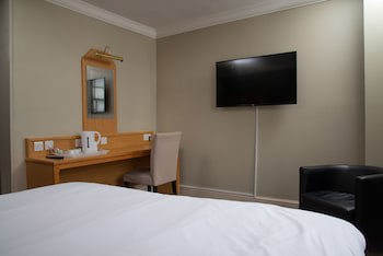 Royal Hotel, Bar & Grill