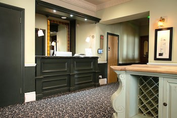 Royal Hotel, Bar & Grill