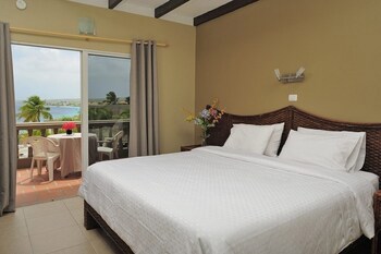 Eden Beach Resort