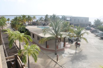 Eden Beach Resort