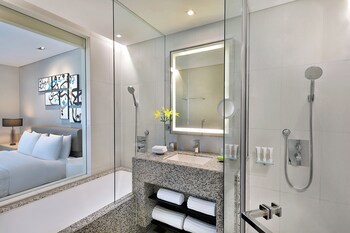Le Meridien Hotel Bahrain City Centre