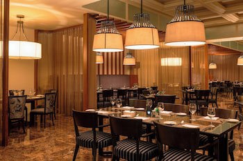 Le Meridien Hotel Bahrain City Centre