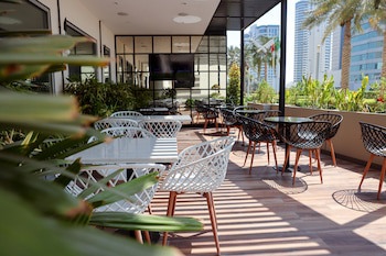 Le Meridien Hotel Bahrain City Centre