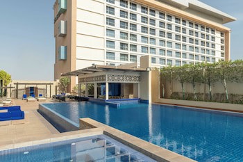 Le Meridien Hotel Bahrain City Centre