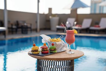 Centro Al Manhal By Rotana
