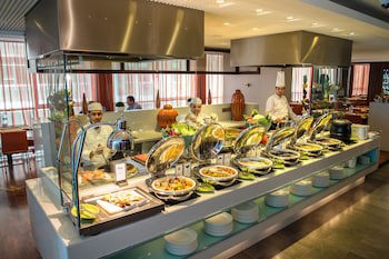 Centro Al Manhal By Rotana