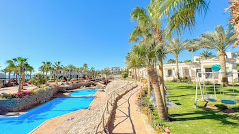 Club Reef Resort & Spa