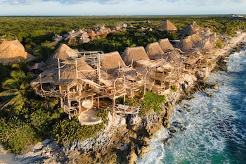 Azulik Tulum -Adults Only