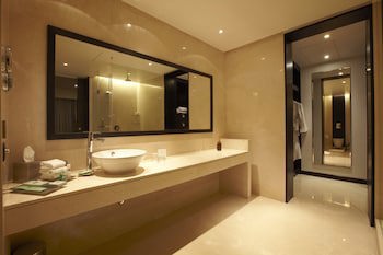 Crowne Plaza Pune City Centre, An Ihg Hotel