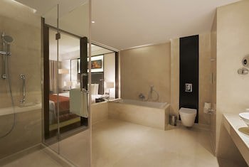 Crowne Plaza Pune City Centre, An Ihg Hotel