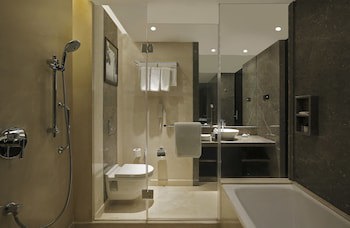 Crowne Plaza Pune City Centre, An Ihg Hotel