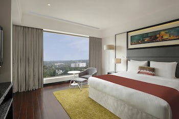 Crowne Plaza Pune City Centre, An Ihg Hotel