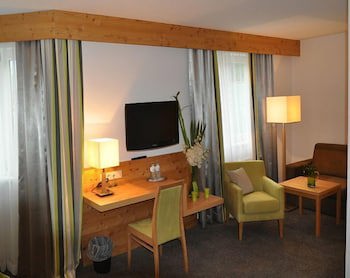 Goldener Adler Wattens