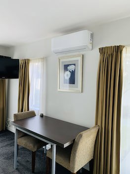 Airport Delta Motel
